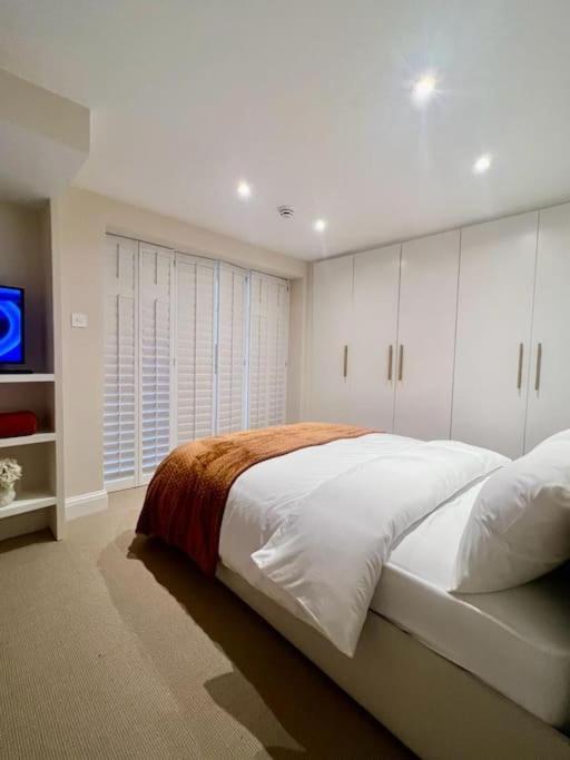 New Flat In Holland Park Daire Londra Dış mekan fotoğraf