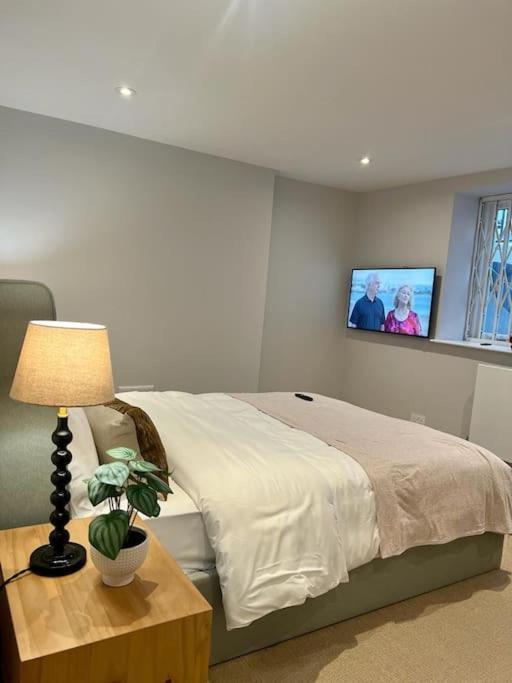New Flat In Holland Park Daire Londra Dış mekan fotoğraf